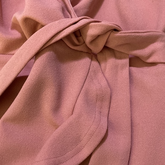 Fashion Nova dress 🌸 - Picture 5 of 7